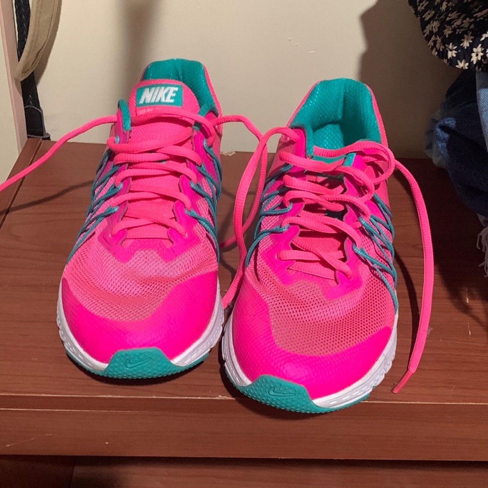 Nike Air Relentless 6 Womens Size 8